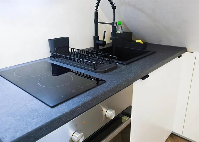 Alfa Studio-apartment 2 Betten Kueche Bad L Smarttv Wifi L Porsche & Bosch L 2 Beds Kitchen Bath Bs21a11